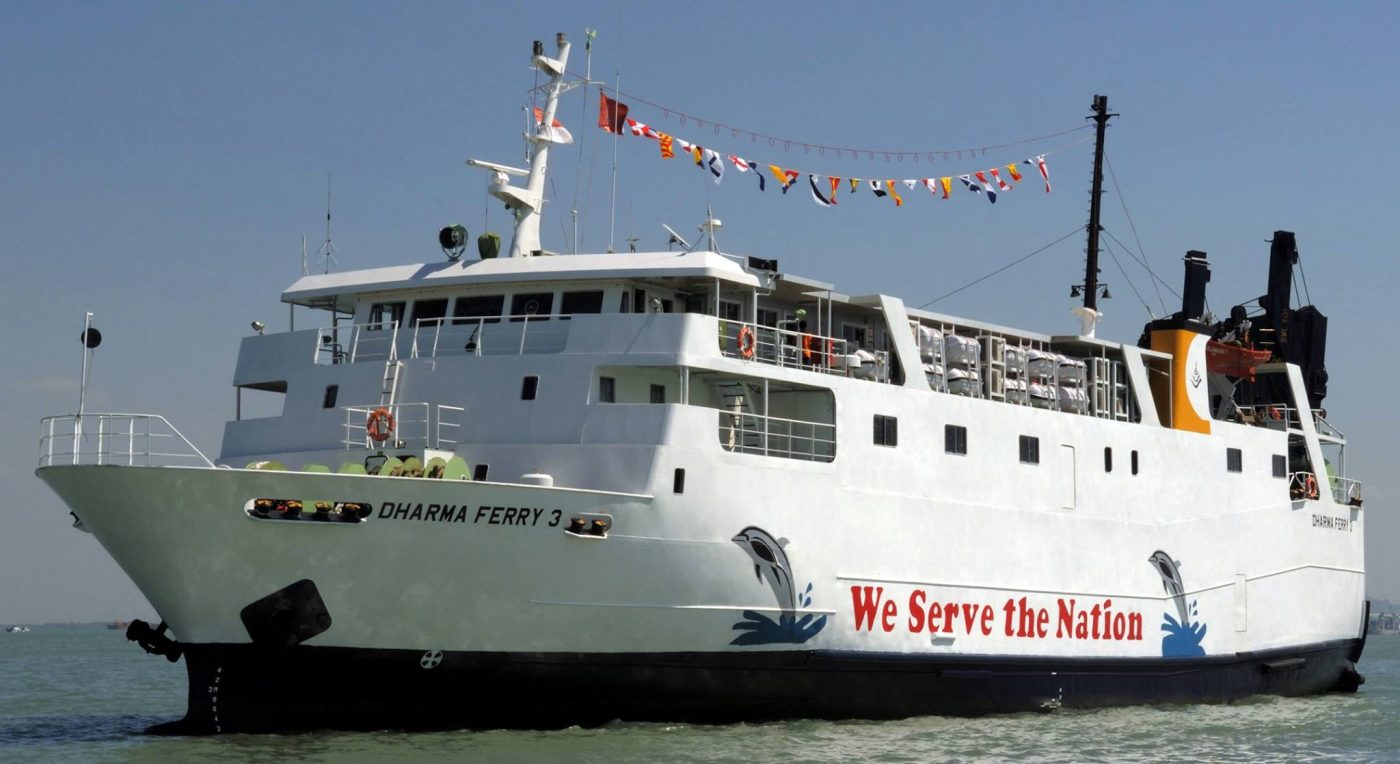 km-dharma-ferry-iii-dlu-maumere